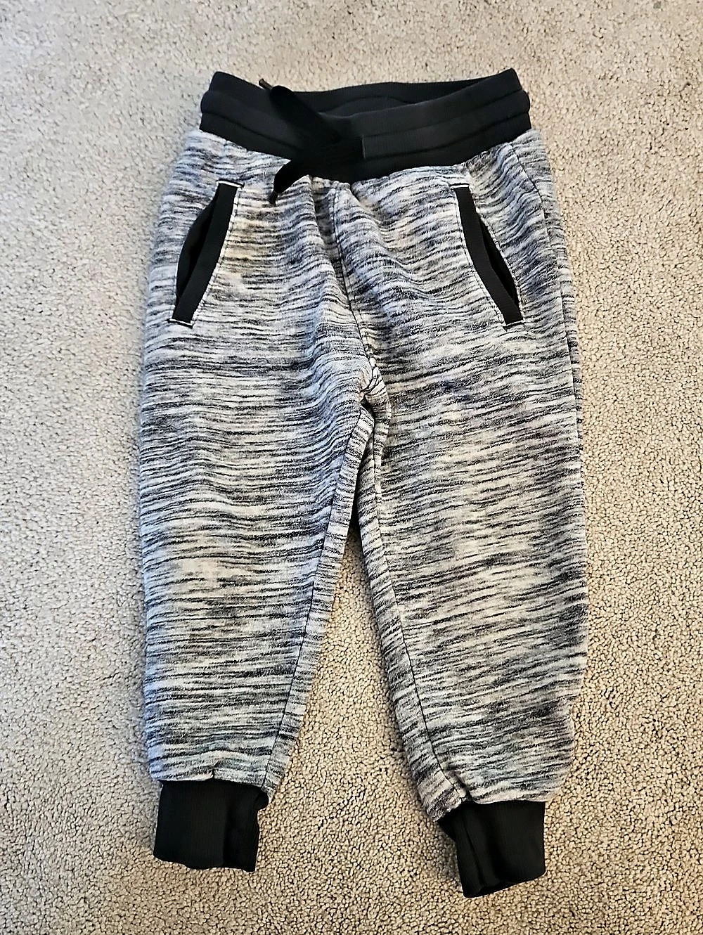 Old Navy Girls 2T Gray Jogger Sweatpants Like New